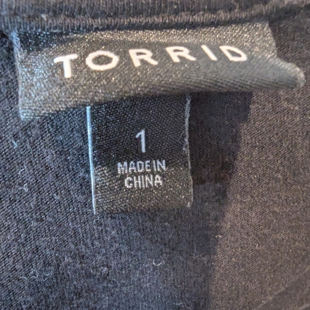 Torrid Signature Jersey Cotton modal V-Neck Tee black 1x - Picture 8 of 15